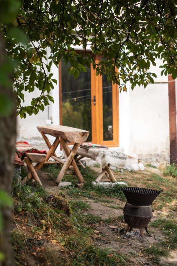 Къща До Гората Триград Villa Exterior photo